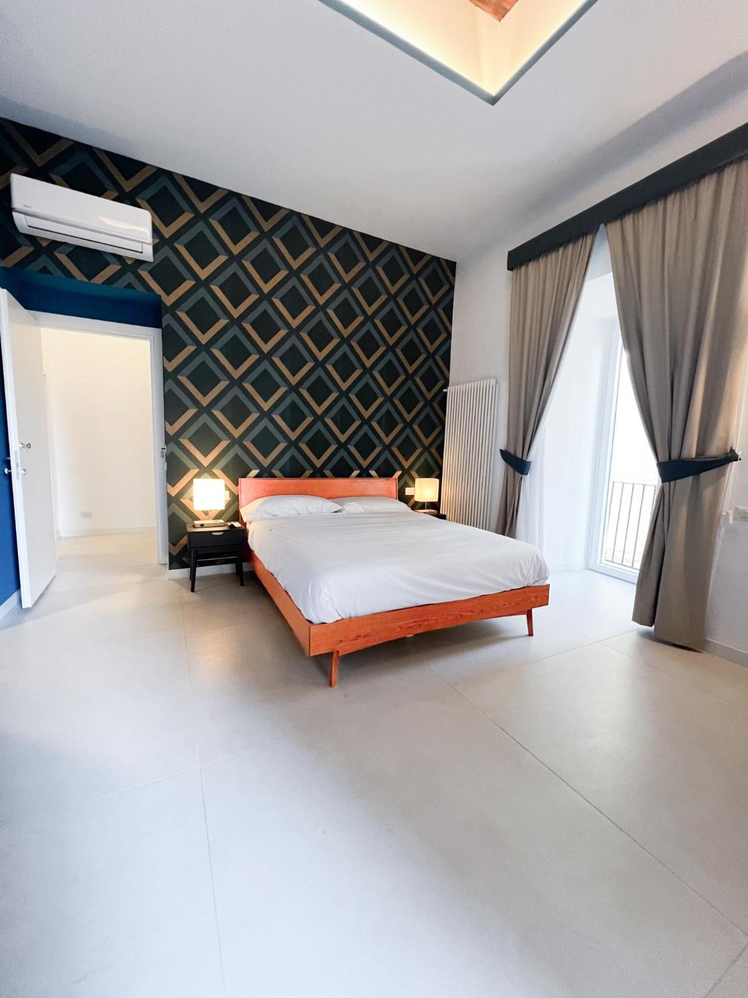 Bed & Breakfast Spaccanapoli 56 Bagian luar foto